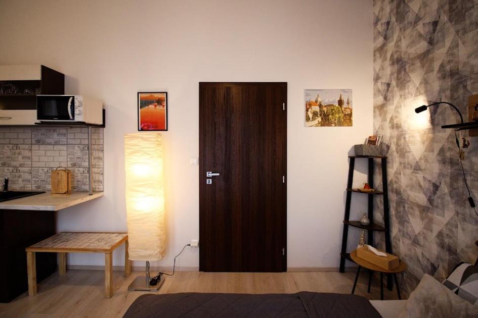 Cosy Studio, 15Min To Old Centre, Self-Check In, Free Wifi, Welcome Drink! Πράγα Εξωτερικό φωτογραφία